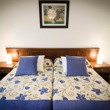 Hotel La Bilbaina De Вегадео Экстерьер фото